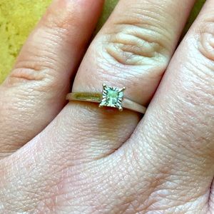 10k Sterling Silver Wedding/Engagement Ring.